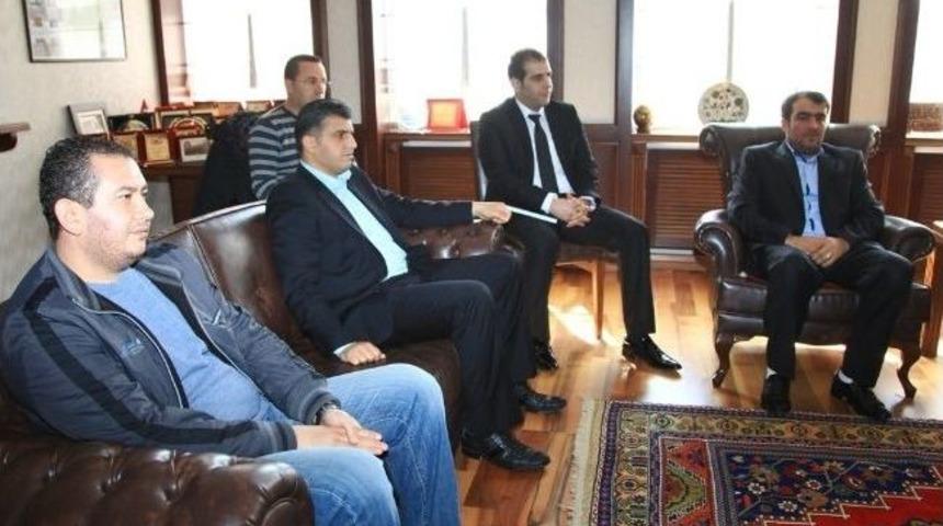 İş Adamlarından Rekt&ouml;r Acar&rsquo;a Ziyaret