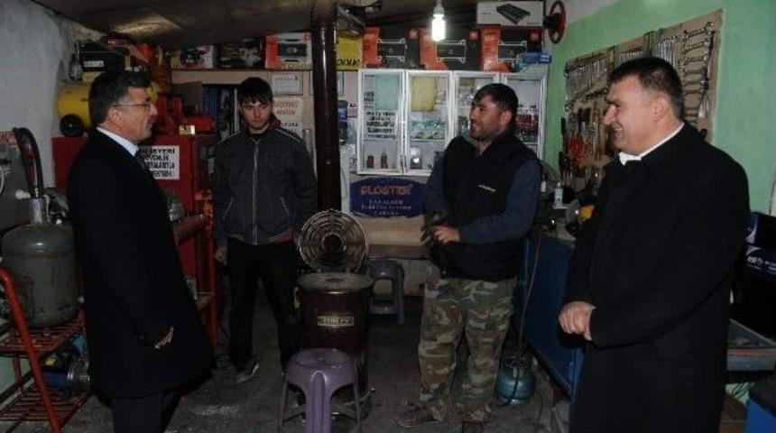 Belediye Başkanı Faruk Akdoğan Eski Sanayi Esnafını Ziyaret Etti.