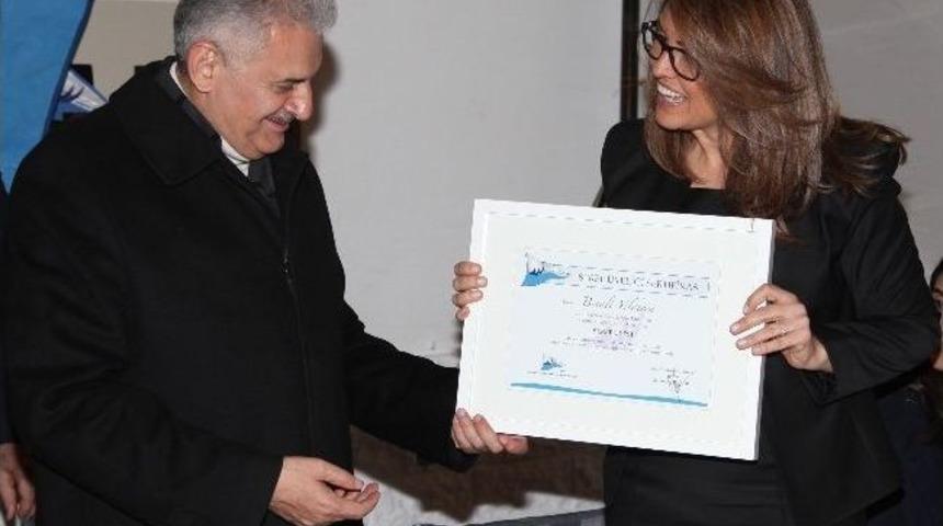 Ak Parti İzmir B&uuml;y&uuml;kşehir Belediye Başkan Adayı Binali Yıldırım: