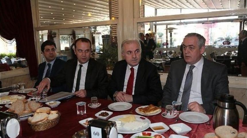 Aziz Babuş&ccedil;u: &ldquo;30 Mart&rsquo;a Kadar Projelerinizi A&ccedil;ıklayın&rdquo;