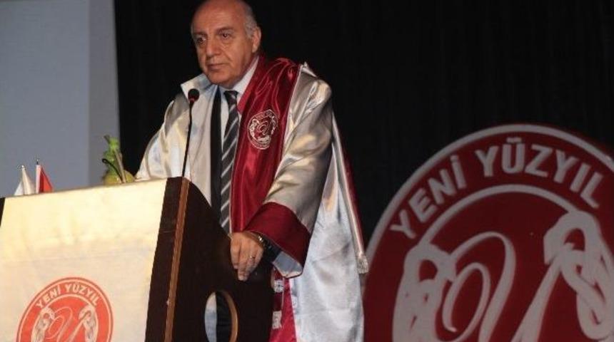 Yeni Y&uuml;zyıl &Uuml;niversitesi Tıp Bayramı'nı Kutladı