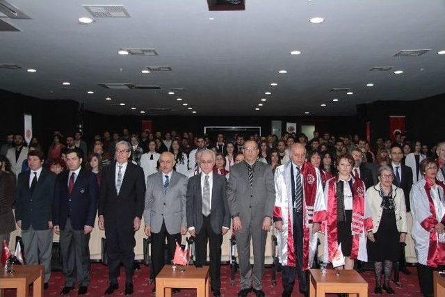 Yeni Yüzyıl Üniversitesi Tıp Bayramı'nı Kutladı