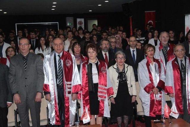 Yeni Yüzyıl Üniversitesi Tıp Bayramı'nı Kutladı