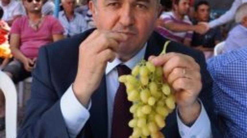 Mhp Manisa Milletvekili Erkan Ak&ccedil;ay Yılın Milletvekili Se&ccedil;ildi.