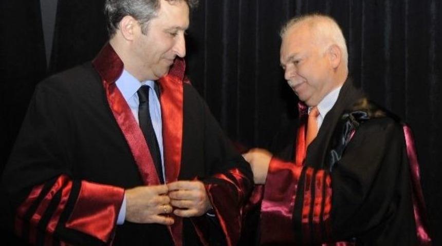 Sel&ccedil;uk Tıp&rsquo;ta Tıp Bayramı Kutlandı