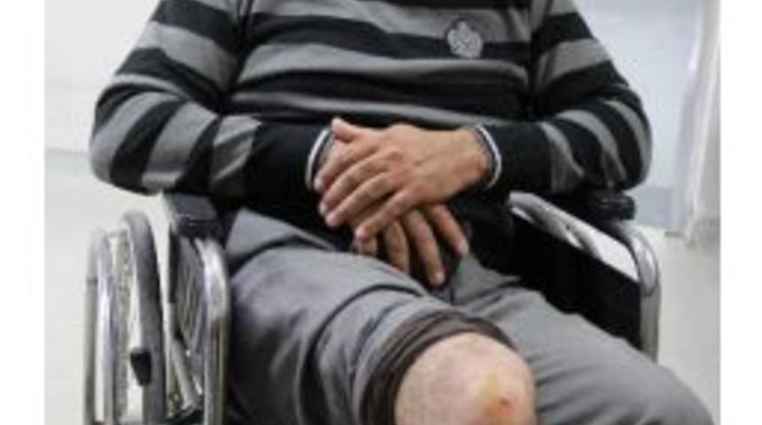 İş Makinesi Operat&ouml;r&uuml; Eski Binayı Yıkarken Hastanelik Oldu