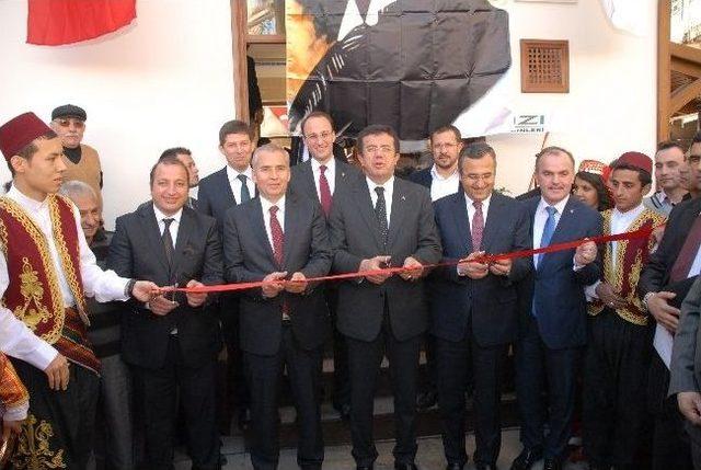 Ekonomi Bakanı Zeybekci’den Sanayi Sektörü Cirosu Artışı Açıklaması 1
