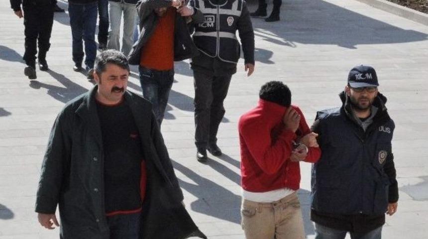 Uyuşturucu Operasyonunda 10 Kişi G&ouml;zaltına Alındı