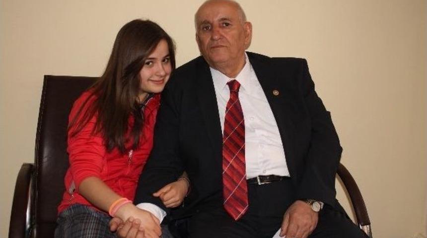 &lsquo;fındık Kurdu Berna&rsquo; T&uuml;rkiye&rsquo;yi Sallayacak