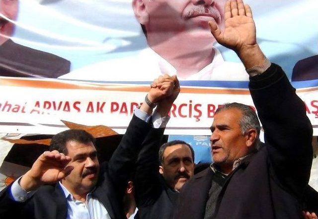 Erciş&rsquo;te Seyitki Aşireti Mensupları Ak Parti&rsquo;ye Katıldı 2