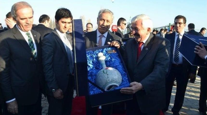 Arın&ccedil;, Boyalıca Spor Tesislerini A&ccedil;tı