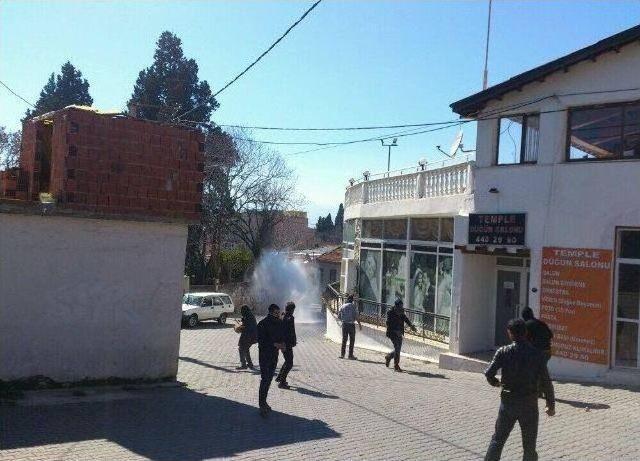 Dokuz Eylül Üniversitesi'nde Polis Müdahalesi