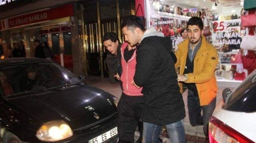 Berkin Elvan Eylemine Vatandaş M&uuml;dahalesi
