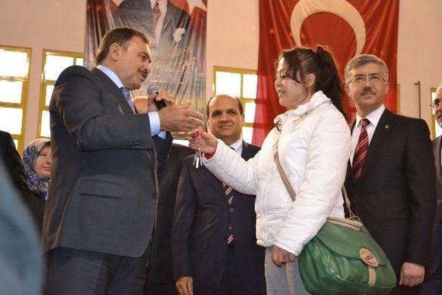 Anahtarını Ak Parti Sloganı İle Aldı 1