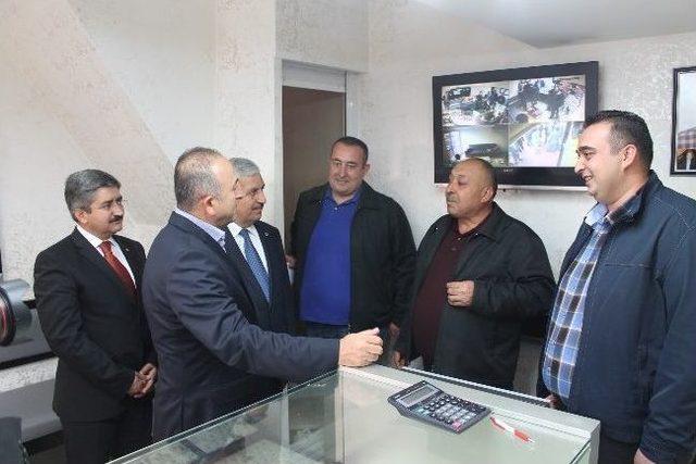 Bakan Çavuşoğlu, Antalya’nın İlçelerini Ziyaret Etti 3