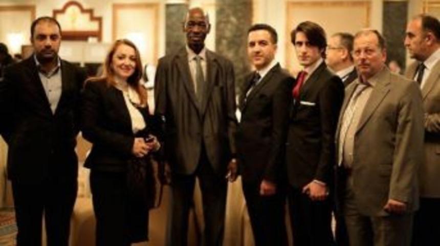 Nijer Cumhurbaşkanı Issoufou, Nezaket Emine Atasoy İle Bir Araya Geldi