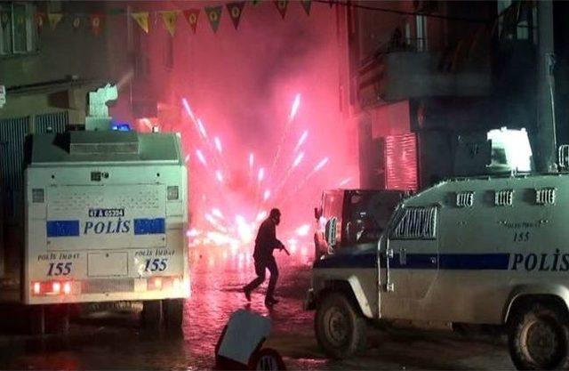 Hdp Büroları Ve Berkin Elvan Yürüyüşünde Olaylar Çıktı 1