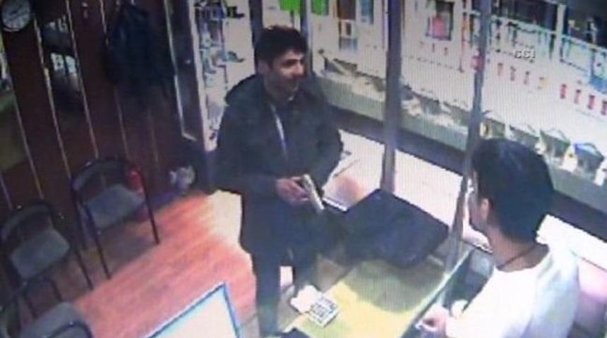 Kuyumcudaki Soygun Anı Saniye Saniye G&ouml;r&uuml;nt&uuml;lendi