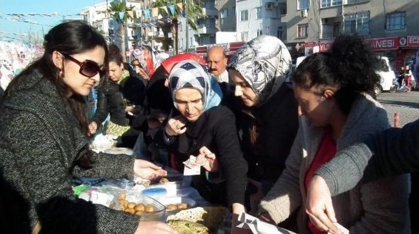 Didim&rsquo;de &Ouml;ğrenciler Yararına Kermes D&uuml;zenlendi