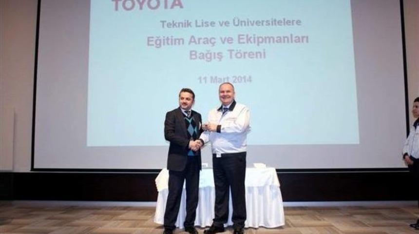 Ad&uuml; Aydın Meslek Y&uuml;ksek Okulu&rsquo;na Otomobil Desteği