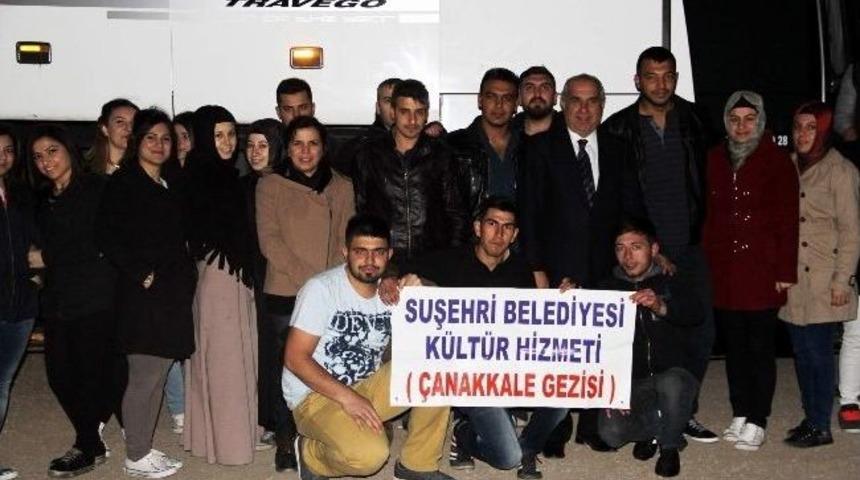 Suşehri&rsquo;nde &Uuml;niversite &Ouml;ğrencileri &Ccedil;anakkale&rsquo;ye Gitti