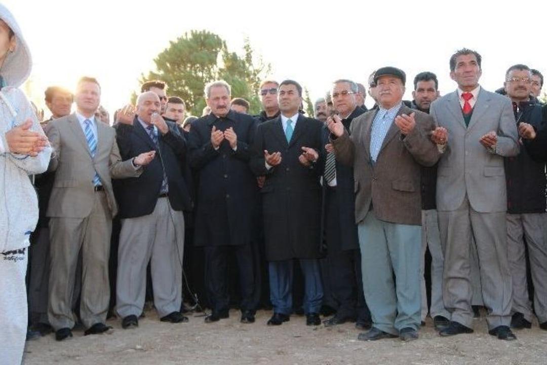 K&ouml;yl&uuml;lerin Yıllardır &Ouml;zlediği G&ouml;letin Temeli Nihayet Atıldı