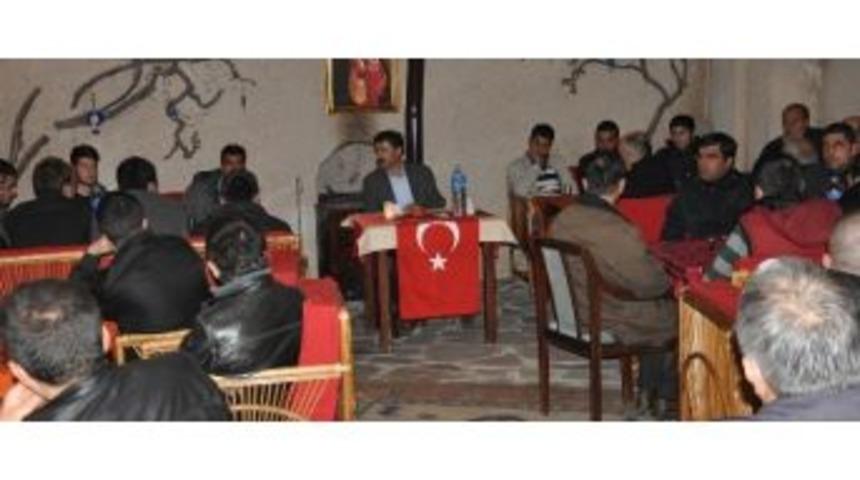 Belediye Başkanı S&uuml;sl&uuml;, U&ccedil;hisarlı Gen&ccedil;ler İle Bir Araya Geldi