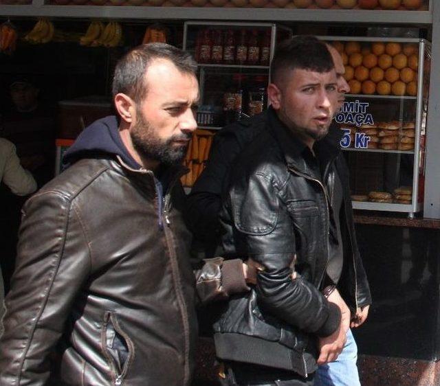 Kuzenini Erkekle G&ouml;ren Şahıs Dehşet Sa&ccedil;tı 1