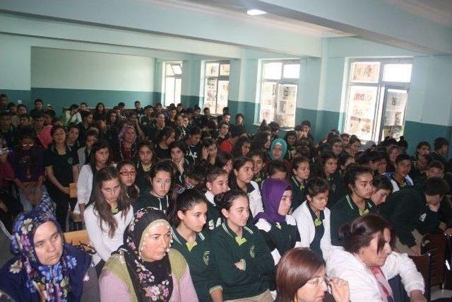 Avrupa Hospital Ve Türk Üniversiteli Kadınlar Derneğinden Anlamlı Panel