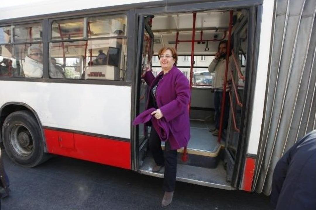 Pekdaş Otob&uuml;s Ve Metroya Bindi, Halkı Dinledi