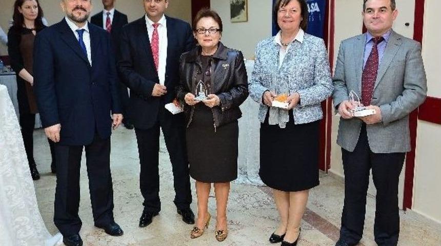 Chp İzmir Milletvekili H&uuml;lya G&uuml;ven: