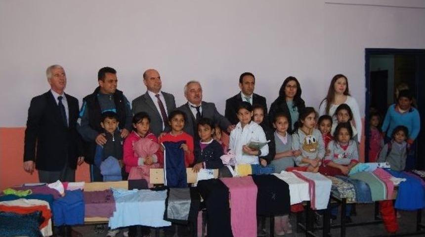 &Ouml;ğrenciler İyilikte Ve Hayırda Yarışıyor