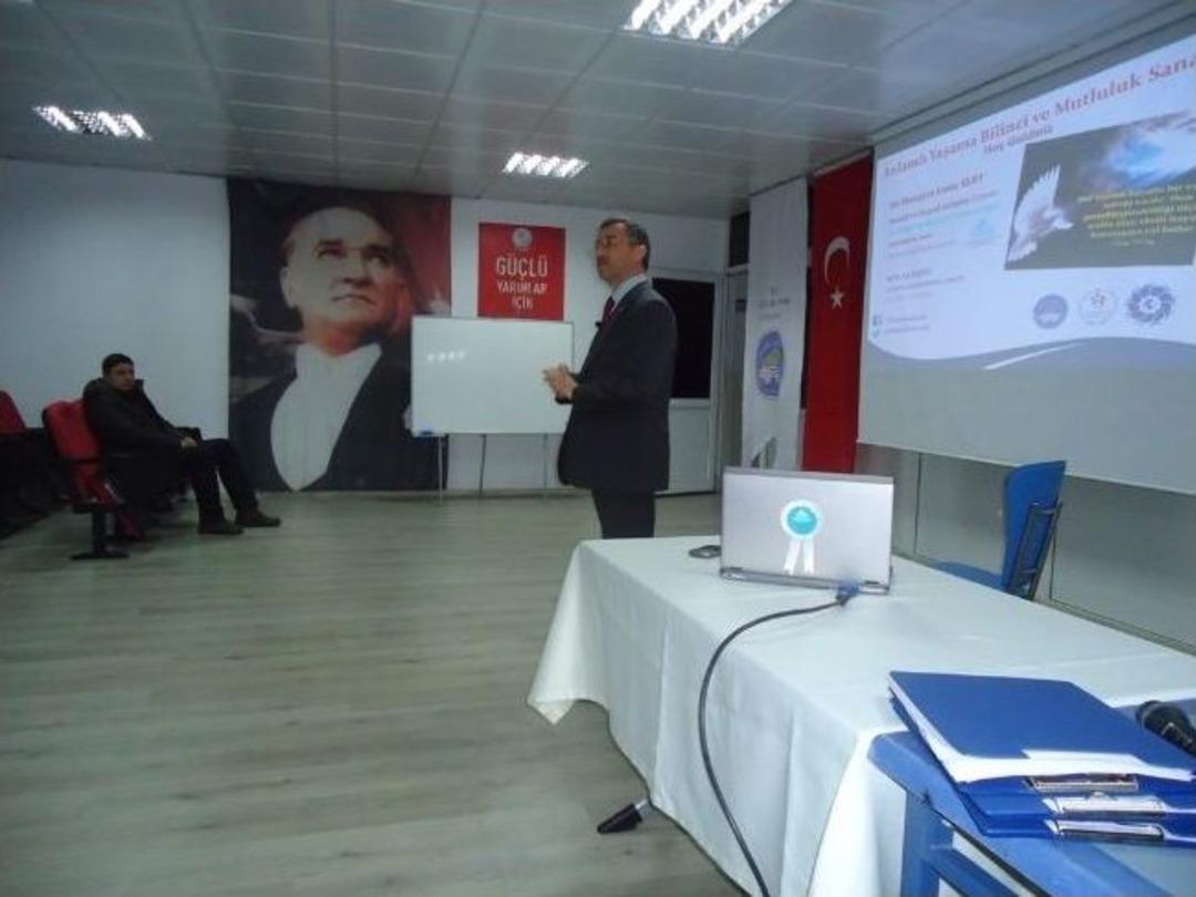 Kyk Zonguldak Yurt M&uuml;d&uuml;rl&uuml;ğ&uuml; &Uuml;niversite &Ouml;ğrencilerinin Eğitim Ve Gelişimine Desteğe Devam Ediyor