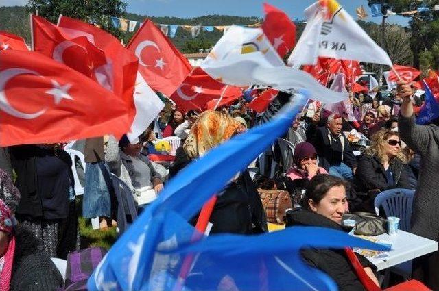 Ak Parti Adayı Türel, Kemer’de Halkla Buluştu