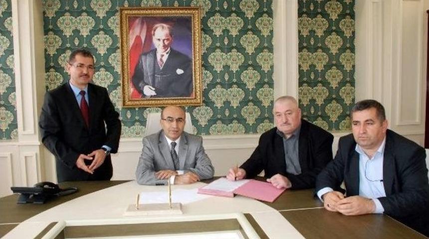 Hayırsever Abuzer Yıldırım&rsquo;dan Tut İl&ccedil;esine Sağlık Evi