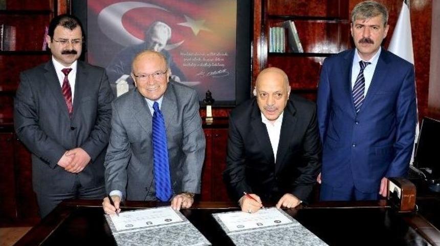 Karaman Belediyesi&rsquo;nde Toplu S&ouml;zleşme Sevinci