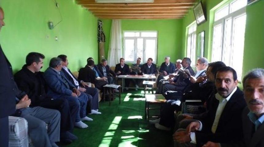 Muhtarlar Toplantısı Taşkale K&ouml;y&uuml;&rsquo;nde Yapıldı