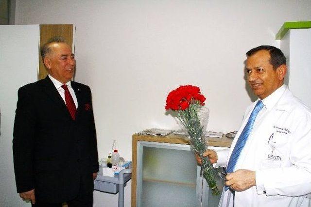 Ali Aşlık Ve Hasan Özcan, Doktorların Tıp Bayramını Yerinde Kutladı