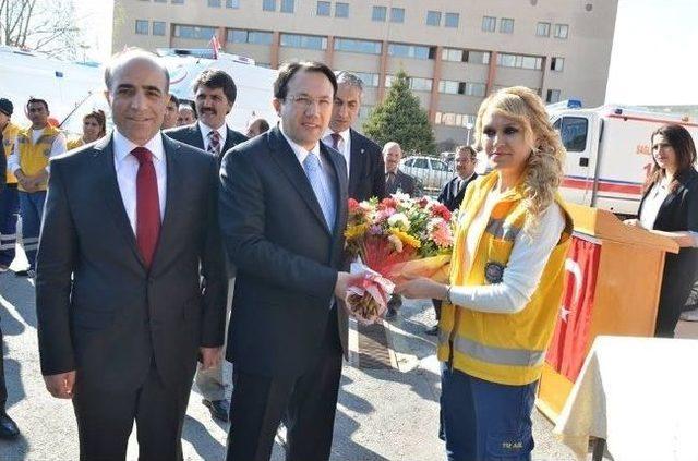 Erzincan&rsquo;a 5 Adet Tam Donanımlı Ambulans 1