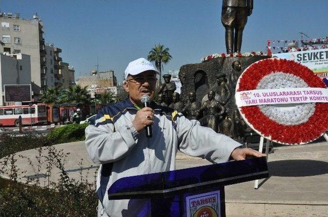 Tarsus Uluslararası Yarı Maratonun Tanıtım Yürüyüşü Gerçekleştirildi