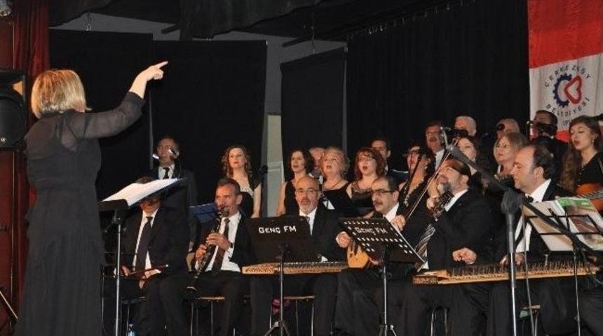 &Ccedil;erkezk&ouml;y Belediyesi T&uuml;rk Sanat M&uuml;ziği Korosu&rsquo;ndan Muhteşem Konser