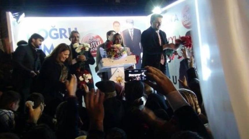 Eroğlu: &ldquo;belediyeciliği Başbakanımızdan &Ouml;ğrendik&rdquo;