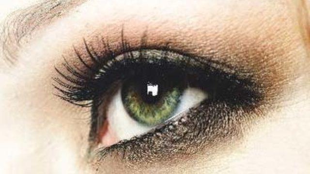 Kirpik Uzatma Yöntemiyle Büyüleyici Bakışlar
