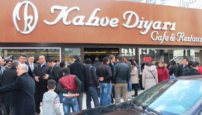 Barzani İle Davutoğlu Kahve Diyarı�nda Mola Verdi Van Haberleri