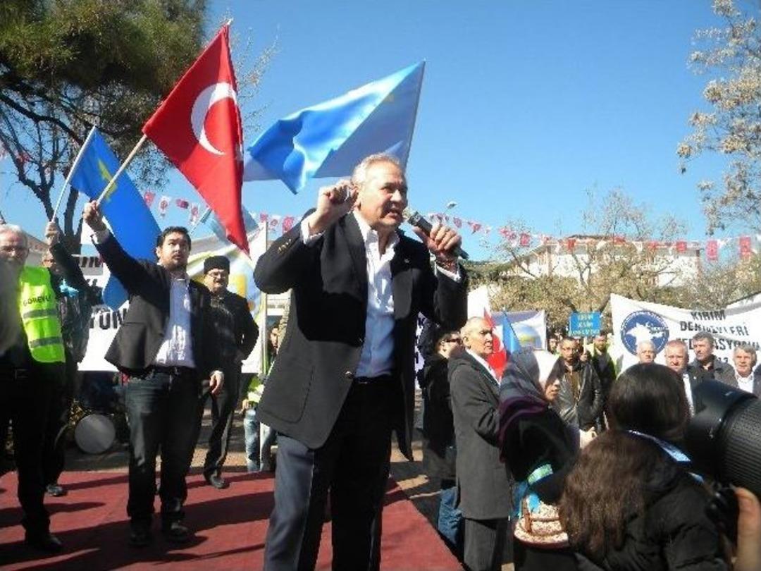 Tekirdağ&rsquo;da Yaşayan Kırım T&uuml;rkleri Rus Baskısını Protesto Etmek İ&ccedil;in Y&uuml;r&uuml;d&uuml;