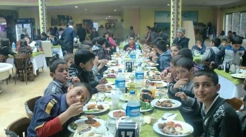 Varto Yibo&rsquo;da &ldquo;al Belgeyi Kap Geziyi&rdquo; Projesi Kapsamında &Ouml;ğrenciler Geziye G&ouml;t&uuml;r&uuml;ld&uuml;