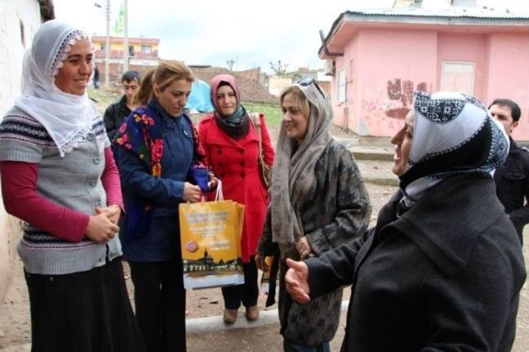 Ak Partili Kadınlardan Ensarioğlu&rsquo;na Destek