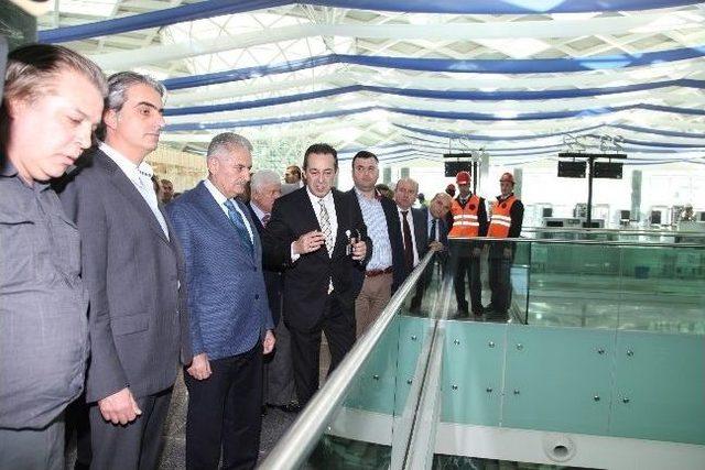 Binali Yıldırım, T&uuml;rkiye&rsquo;nin En B&uuml;y&uuml;k İ&ccedil; Hatlar Terminalini Tanıttı 3