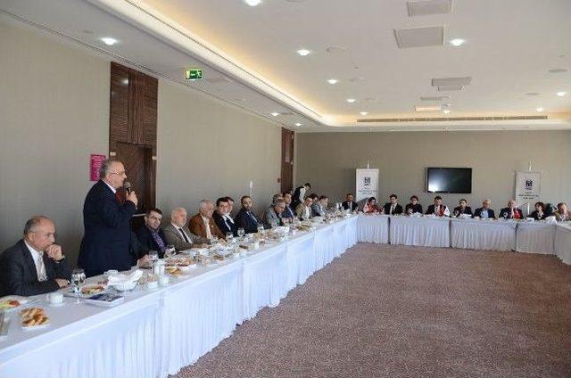 Şahin Meslektaşlarıyla Buluştu 1