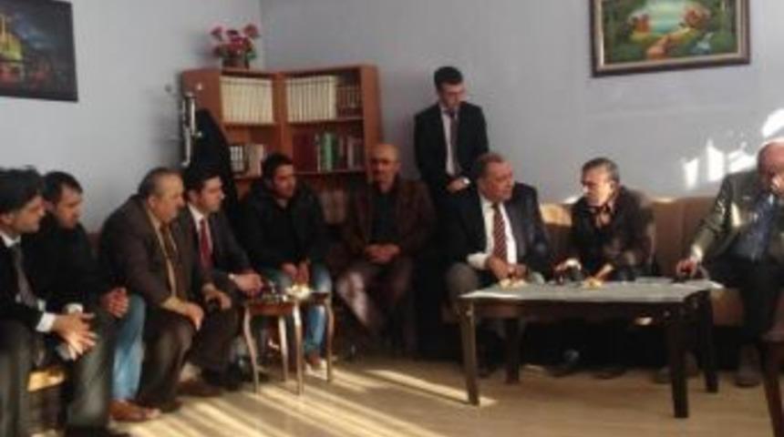 Mhp Genel Başkan Yardımcısı T&uuml;rkeş&rsquo;ten Burak Can&rsquo;ın Ailesine Taziye Ziyareti